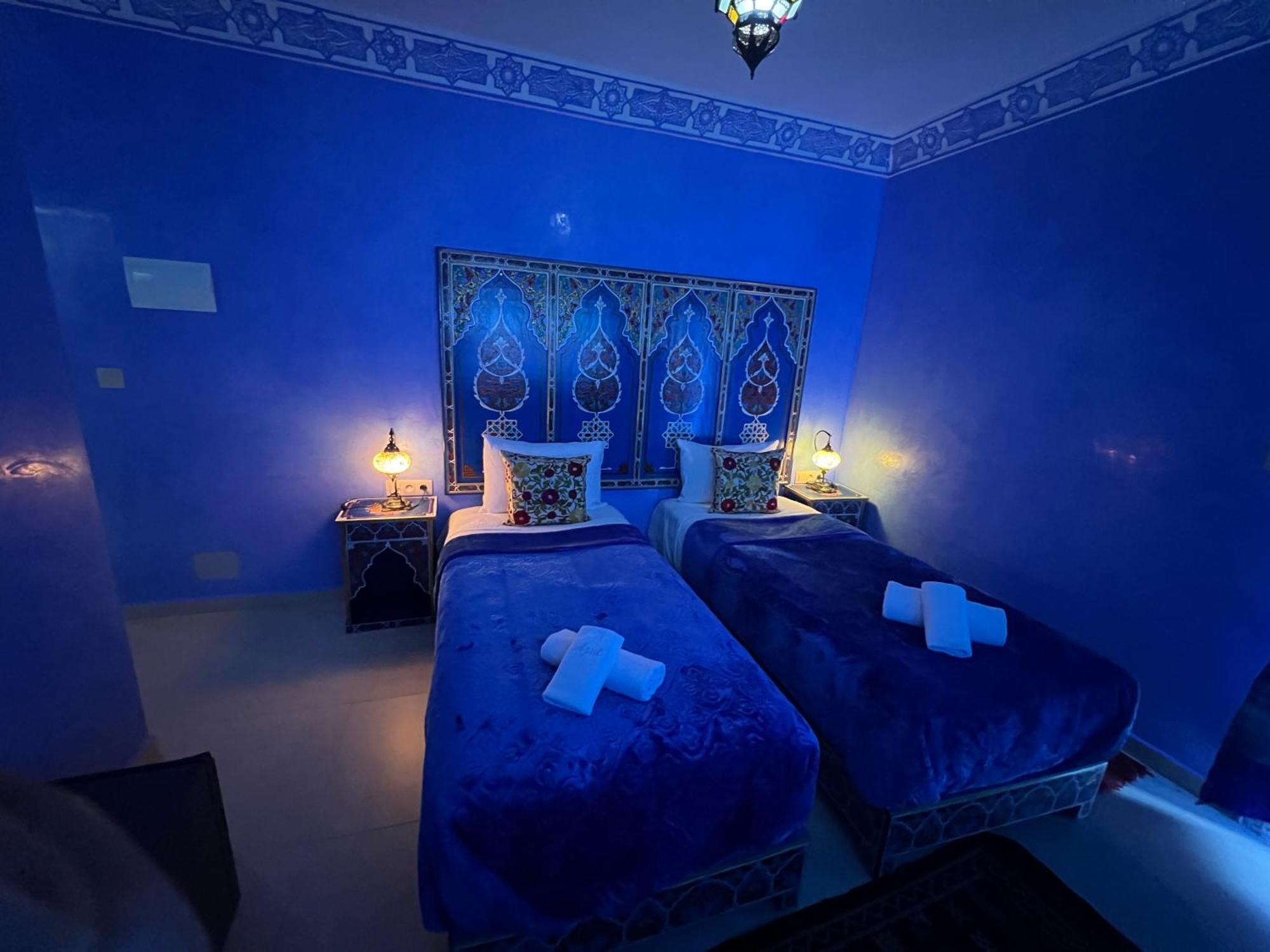 Puerta Azul Bed & Breakfast Chefchaouen Bagian luar foto
